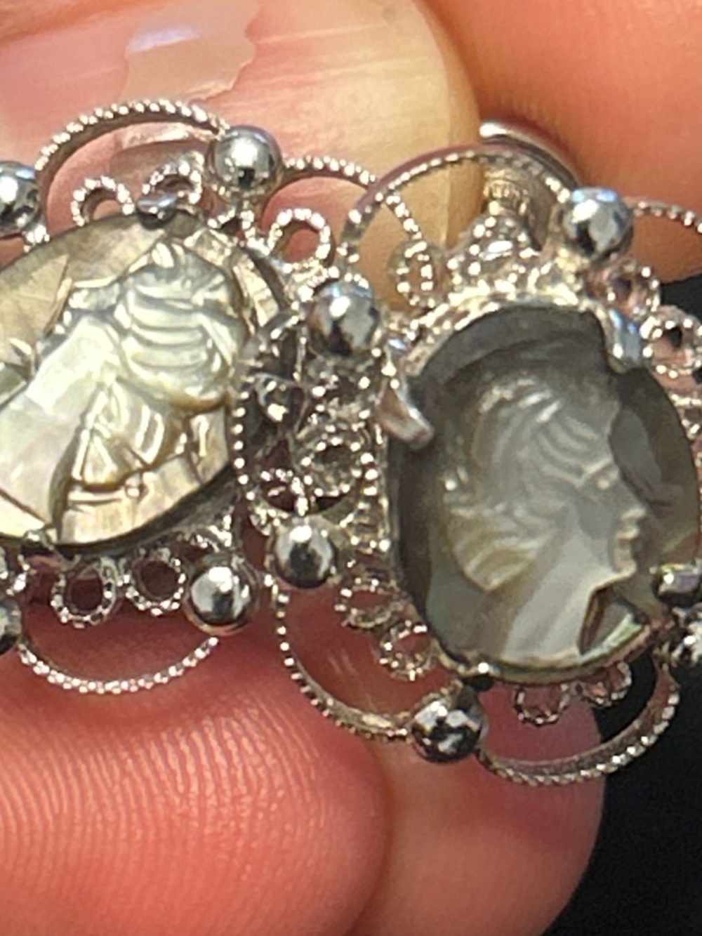 Silver Cameo Filigree Women's Bracelet - Vintage-Inspired